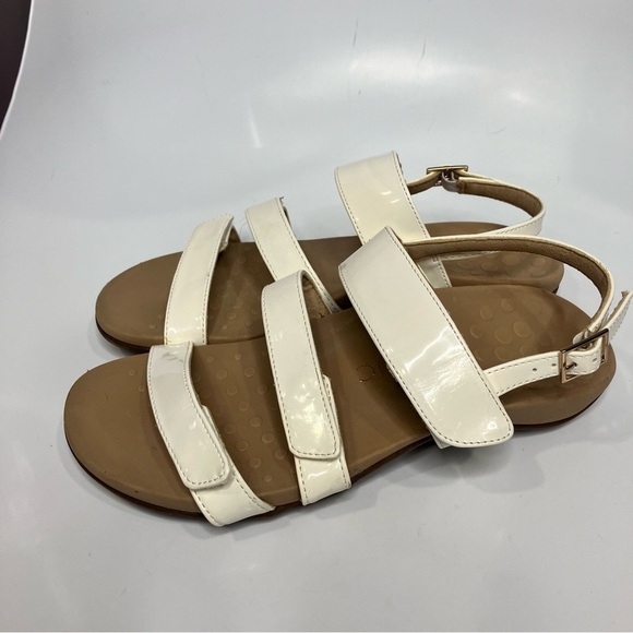 Vionic white comfort Sandals size 8 - Picture 6 of 7